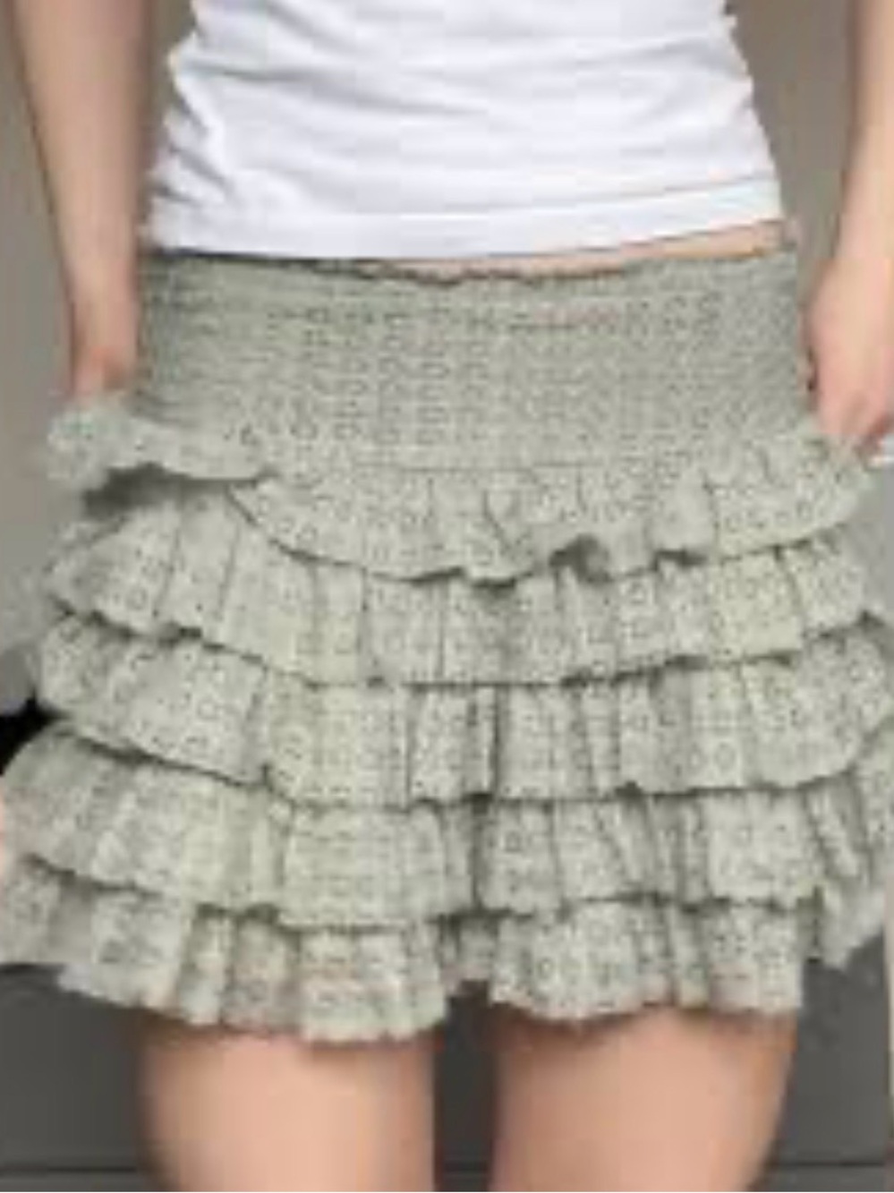 American Eagle Eyelet Ruffle Skort